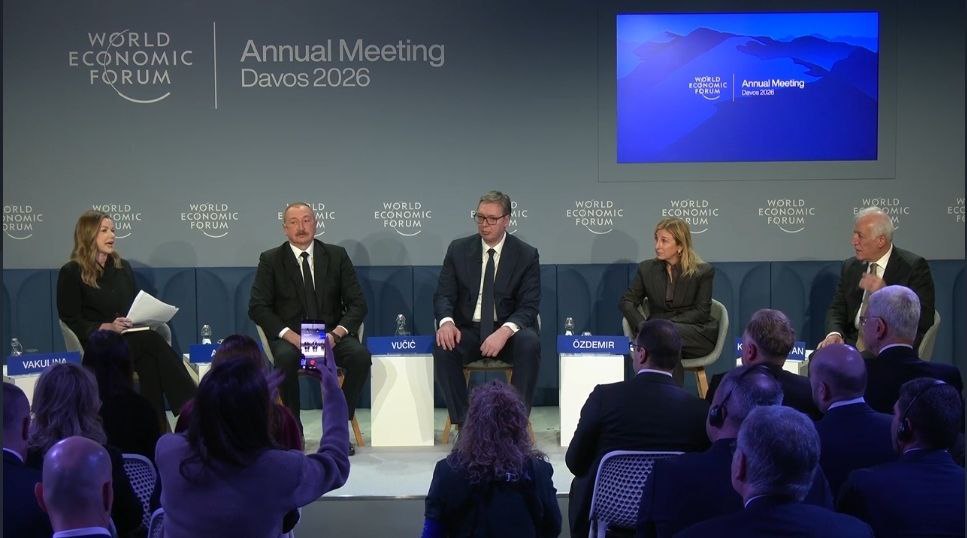 Prezident İlham Əliyev Davosda “Avrasiyanın iqtisadi özünəməxsusluğunun müəyyənləşdirilməsi” mövzusunda panel iclasında iştirak edir