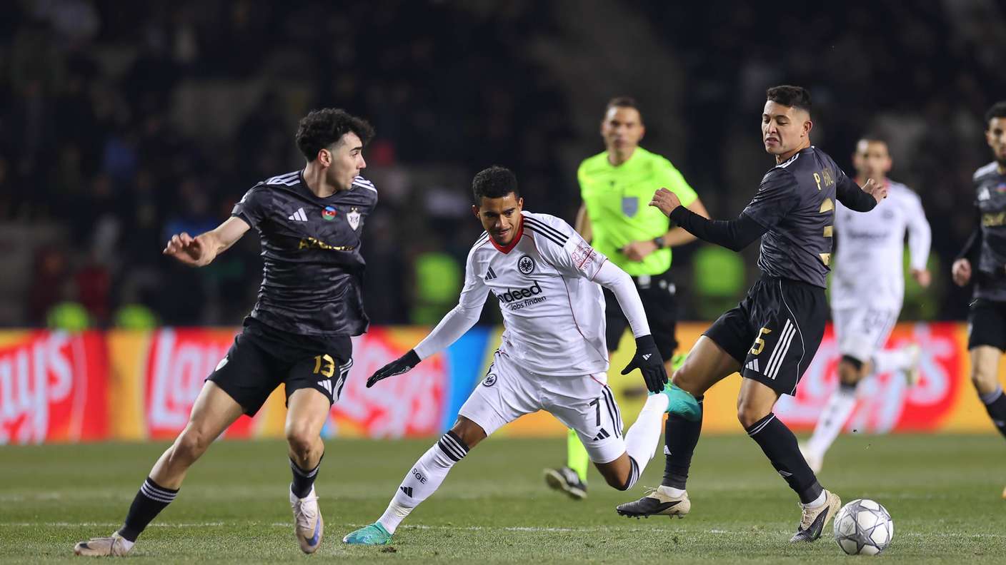 "Ayntraxt"ın hücumçusu: "Biz hər oyun 3 qol buraxırıq"