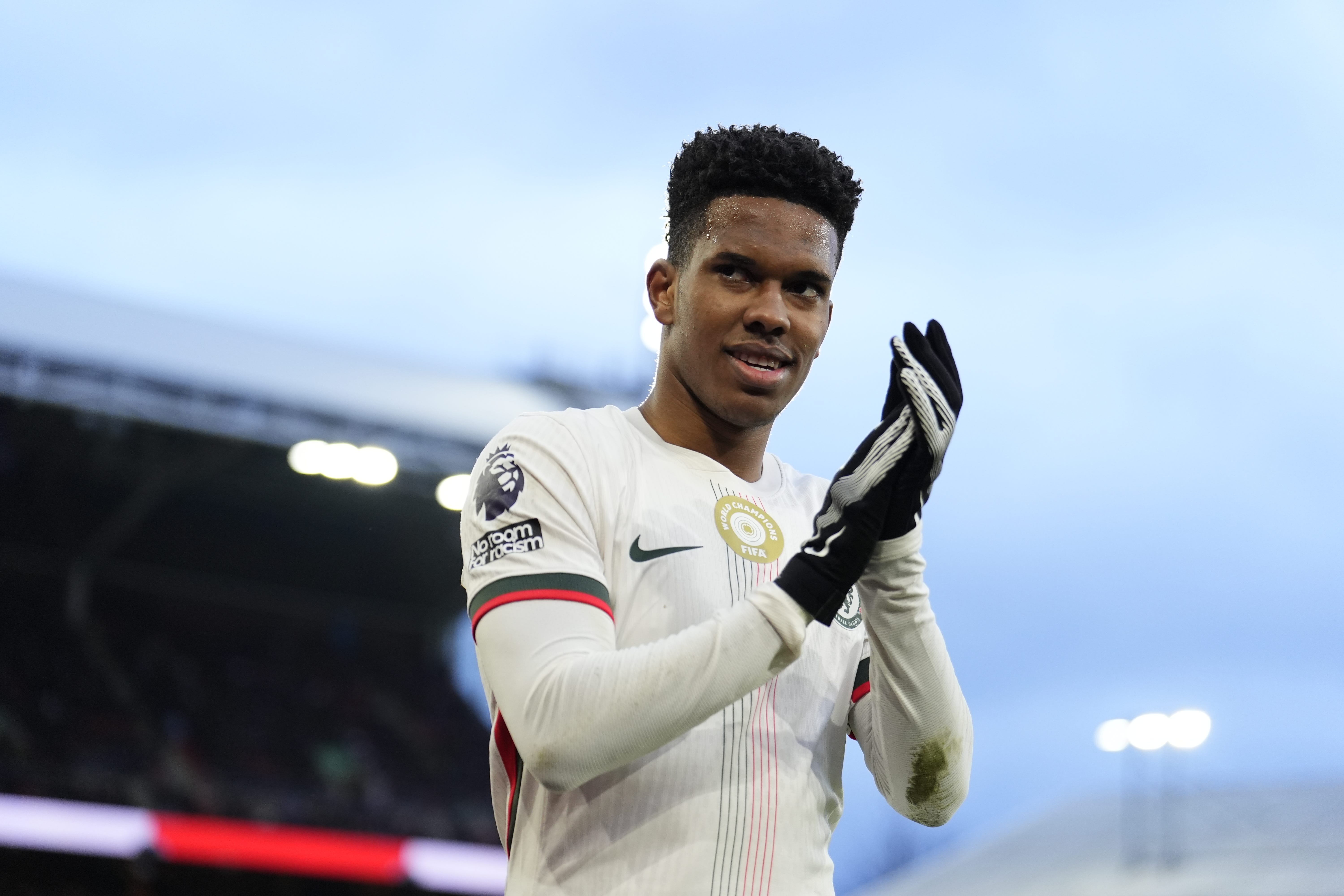 18 yaşlı braziliyalı "Çelsi"də rekorda imza atıb 