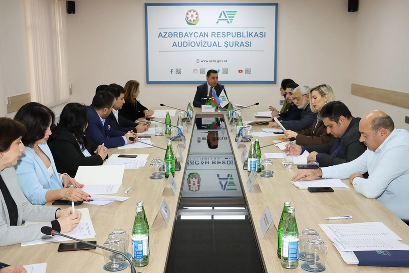 Teleaparıcılar Azərbaycan dilində qarşılığı olan 33 xarici söz işlədiblər - FOTOLAR