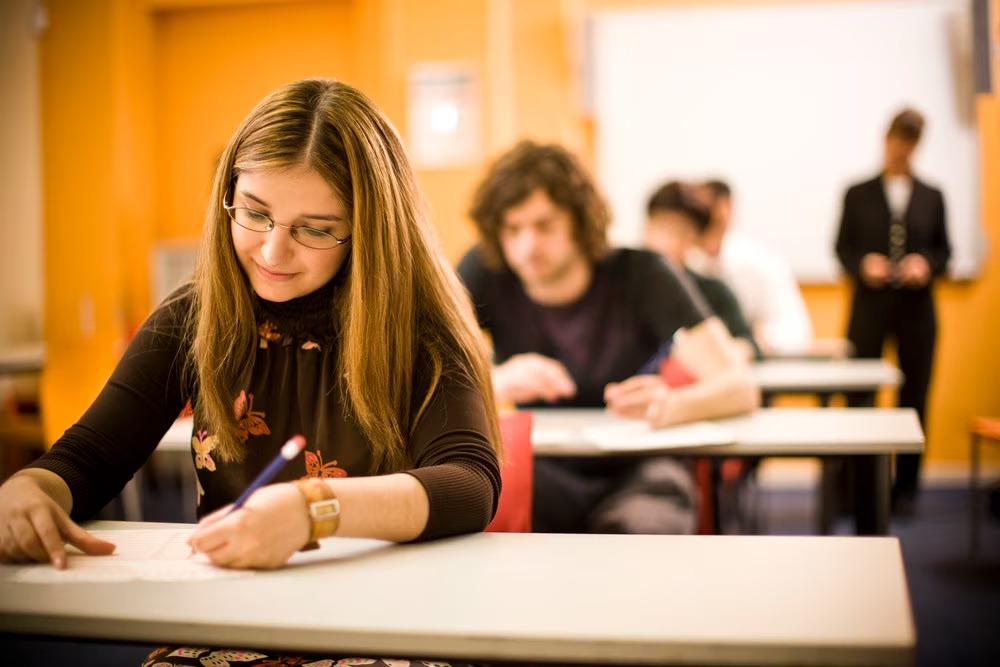 DİM buraxılış imtahanında xarici dil üzrə yeni modeli elan edib