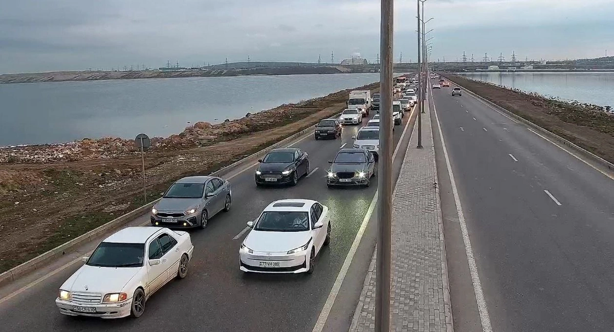 Hazırda Bakıda sıxlıq müşahidə olunan yollar açıqlanıb