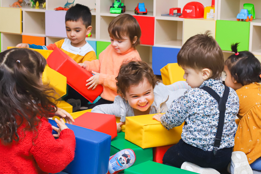 Azərbaycanda uşaqların əmlak hüququ yenidən formalaşdırılır