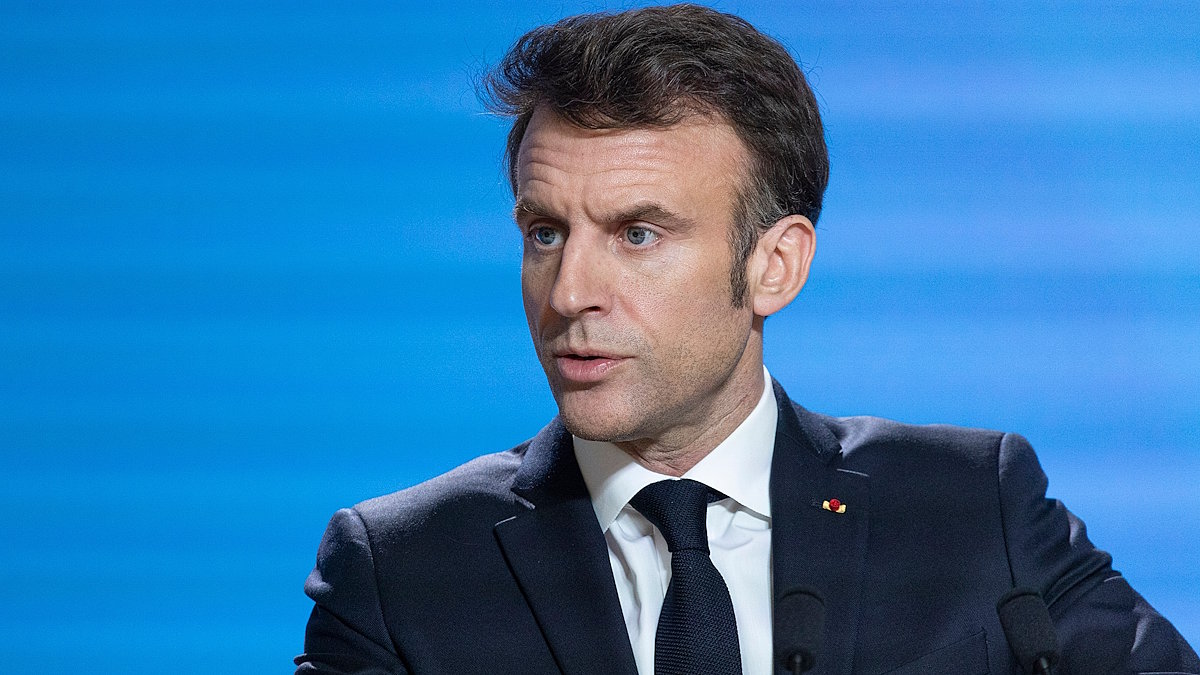 Makron: Qrenlandiya ətrafındakı vəziyyət Avropa üçün ciddi siqnaldır