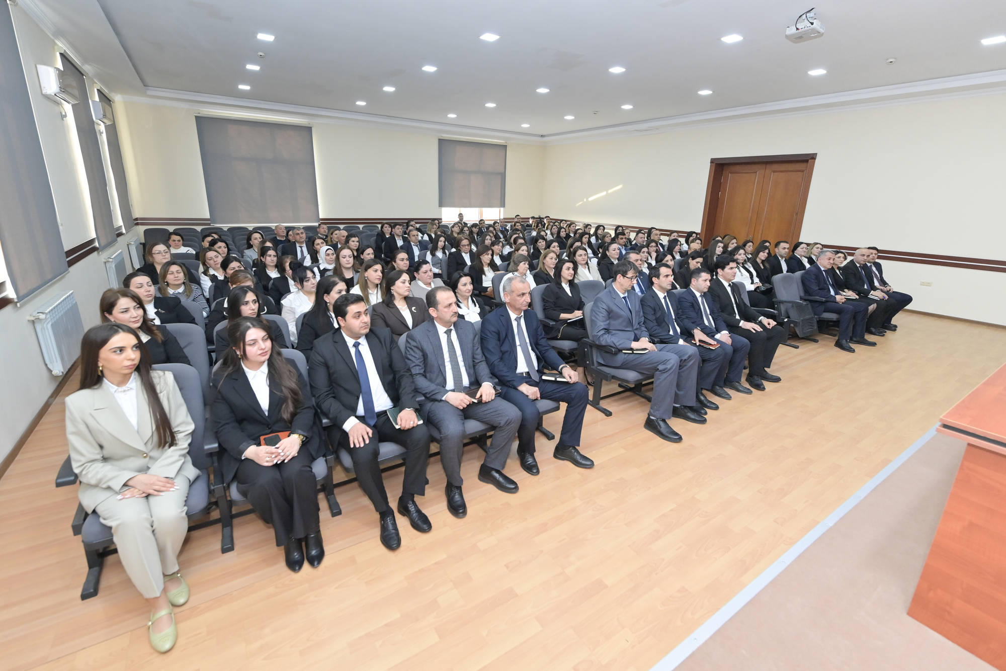 Mərkəzi Aran regionunda tədrisin keyfiyyəti müzakirə edilib