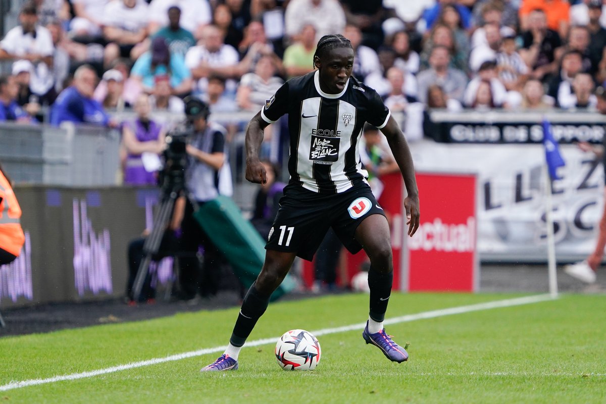 "Fənərbaxça" Fransadan 19 yaşlı hücumçu transfer edir