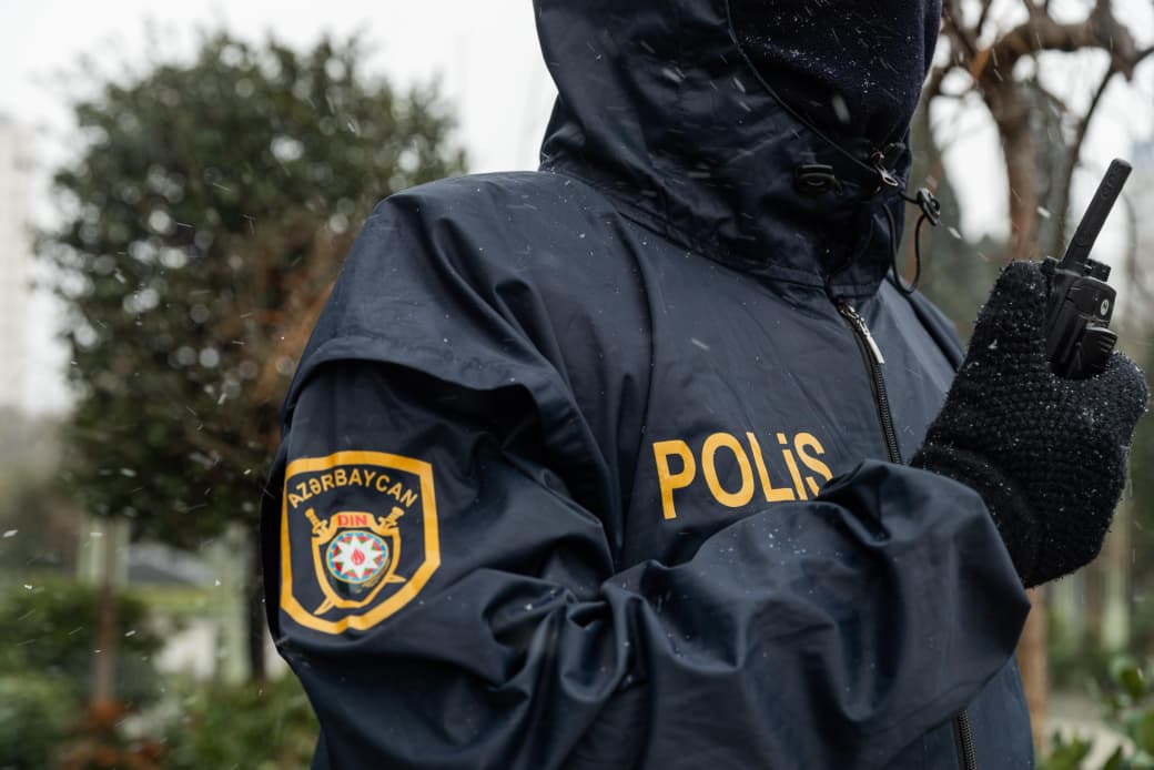 Polis hava şəraiti ilə əlaqədar gücləndirilmiş iş rejimində xidmət aparır - FOTO