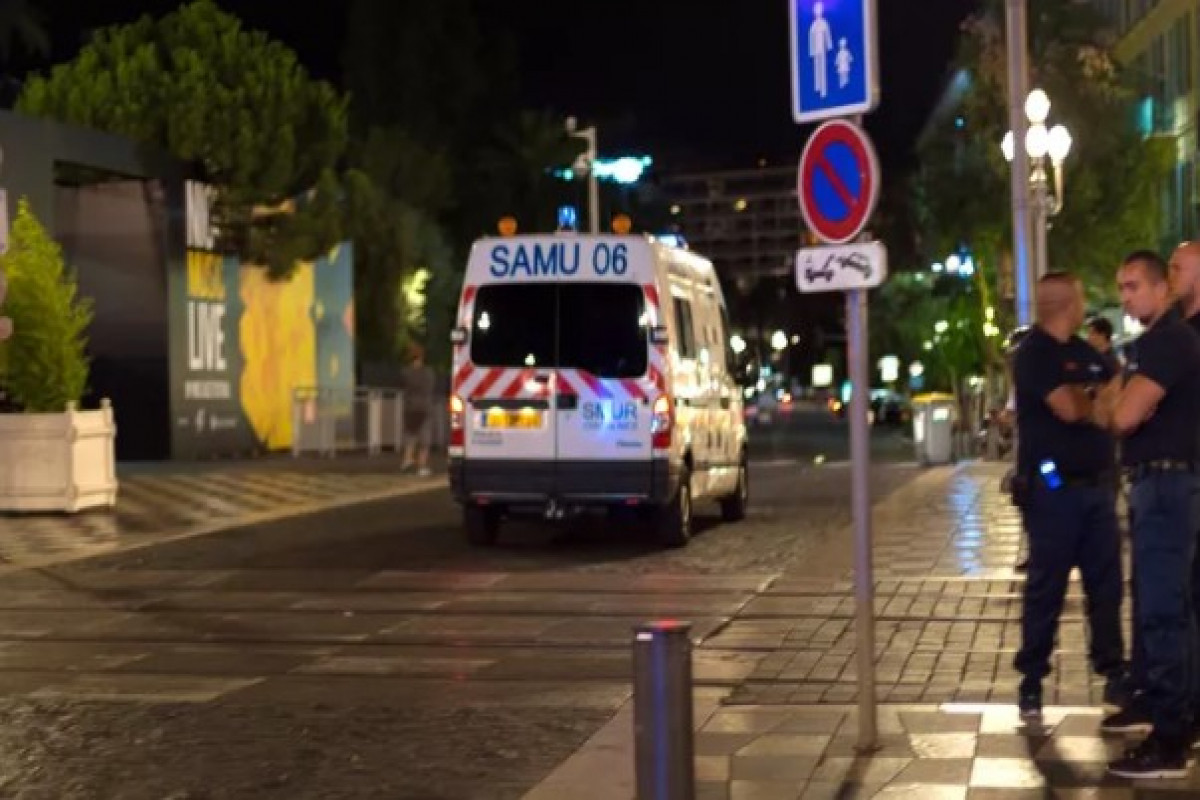 Fransada qumbara partlayışı nəticəsində altı nəfər xəsarət alıb