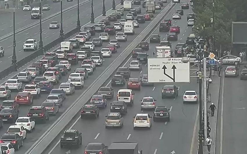 Sıxlıq olan yollar açıqlanıb - SİYAHI