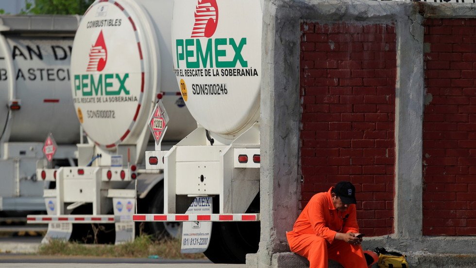 Meksika Kubaya neft tədarükünü dayandırıb