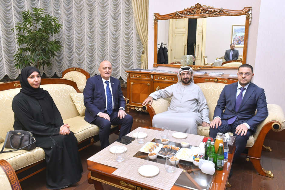 Ərəb Parlamentinin prezidenti Azərbaycana səfərə gəlib