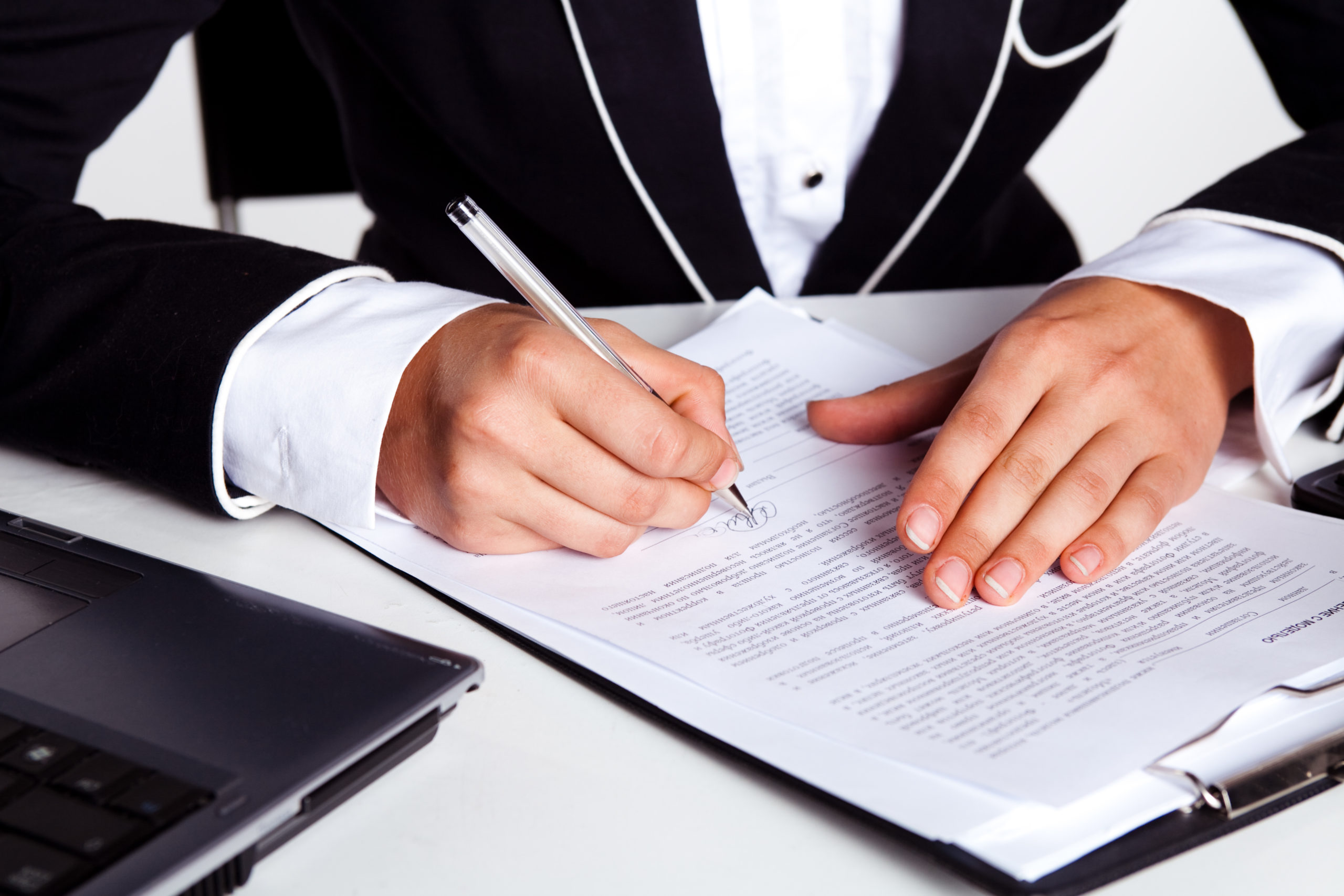 Azərbaycanda qanunsuz alınmış qrantla bağlı əməliyyatlar üzrə işlərə baxacaq qurumlar müəyyənləşib