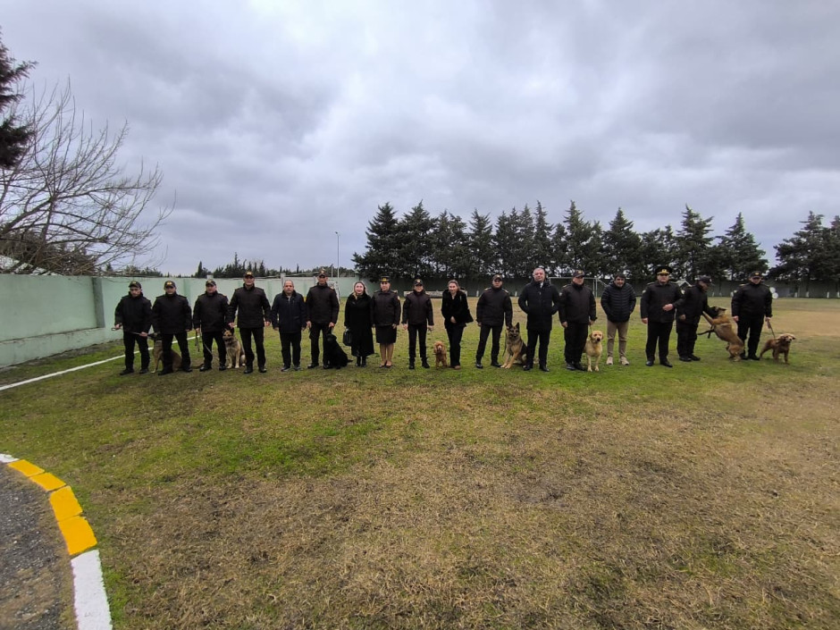 FHN yanında İctimai şura üzvləri Xüsusi Riskli Xilasetmə Xidmətində görüş keçiriblər