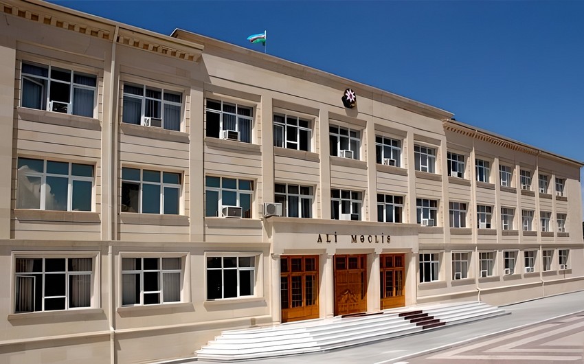 Naxçıvanda Ali Məclis sədrinin bəzi fərmanları ləğv edilib