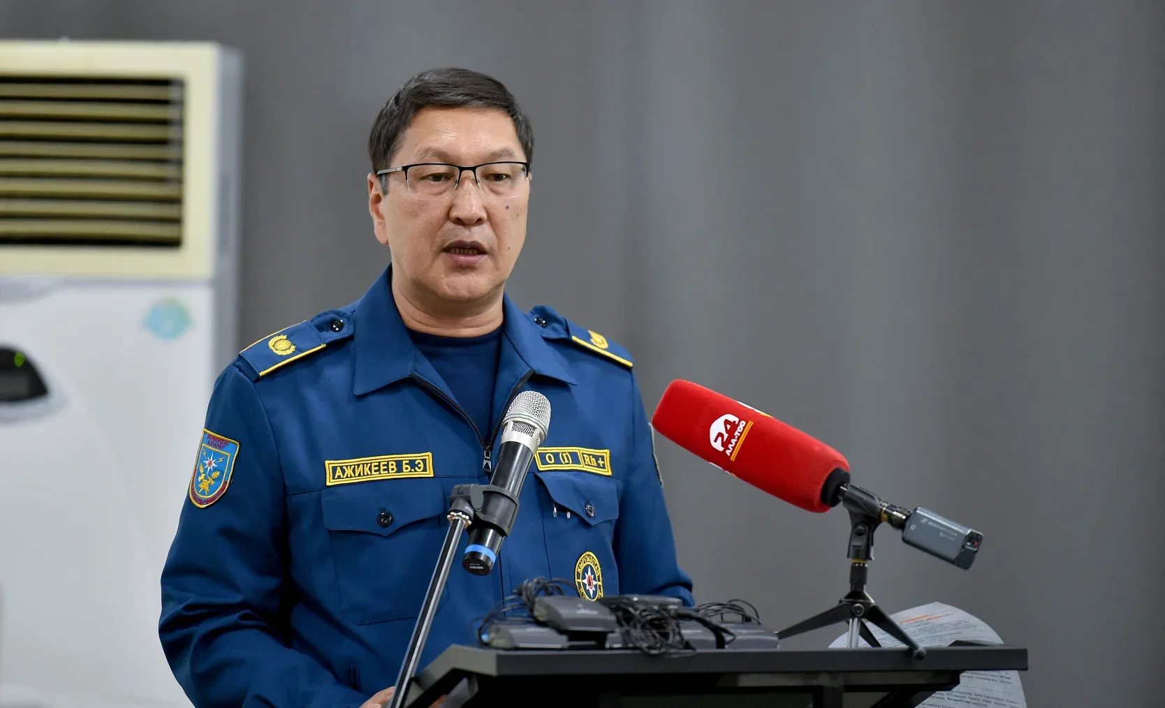 Qırğızıstanın fövqəladə hallar naziri vəzifəsindən azad edilib