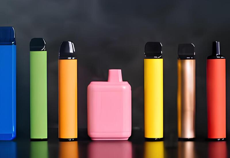 İctimai yerlərdə elektron siqaret çəkənlər cərimə olunacaq