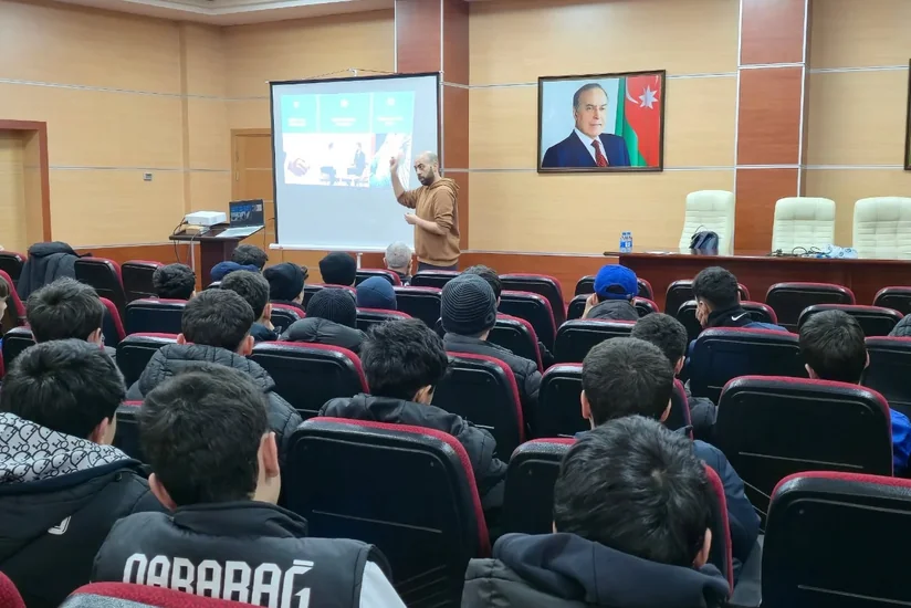 AMADA "Qarabağ"ın aşağı yaş qrupları üçün maarifləndirmə seminarı keçirib