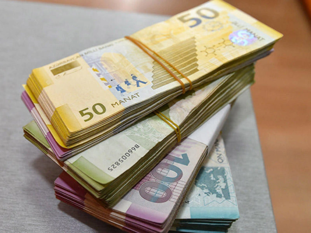 Azərbaycan əhalisinin gəlirləri 9 %-ə yaxın artıb