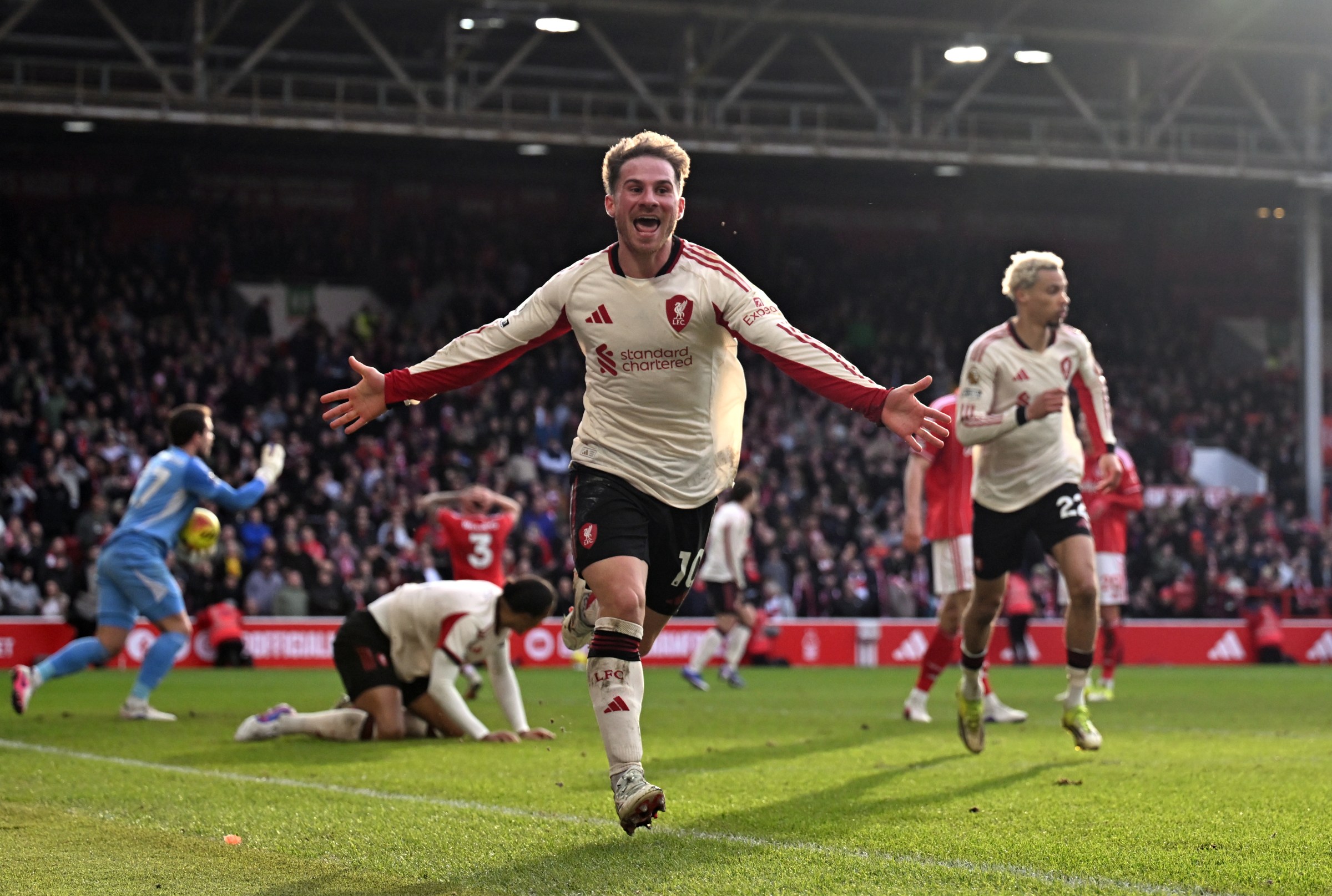 Premyer Liqada rekord: “Liverpul”un oyunlarında son dəqiqə qolları tarixi həddə çatdı