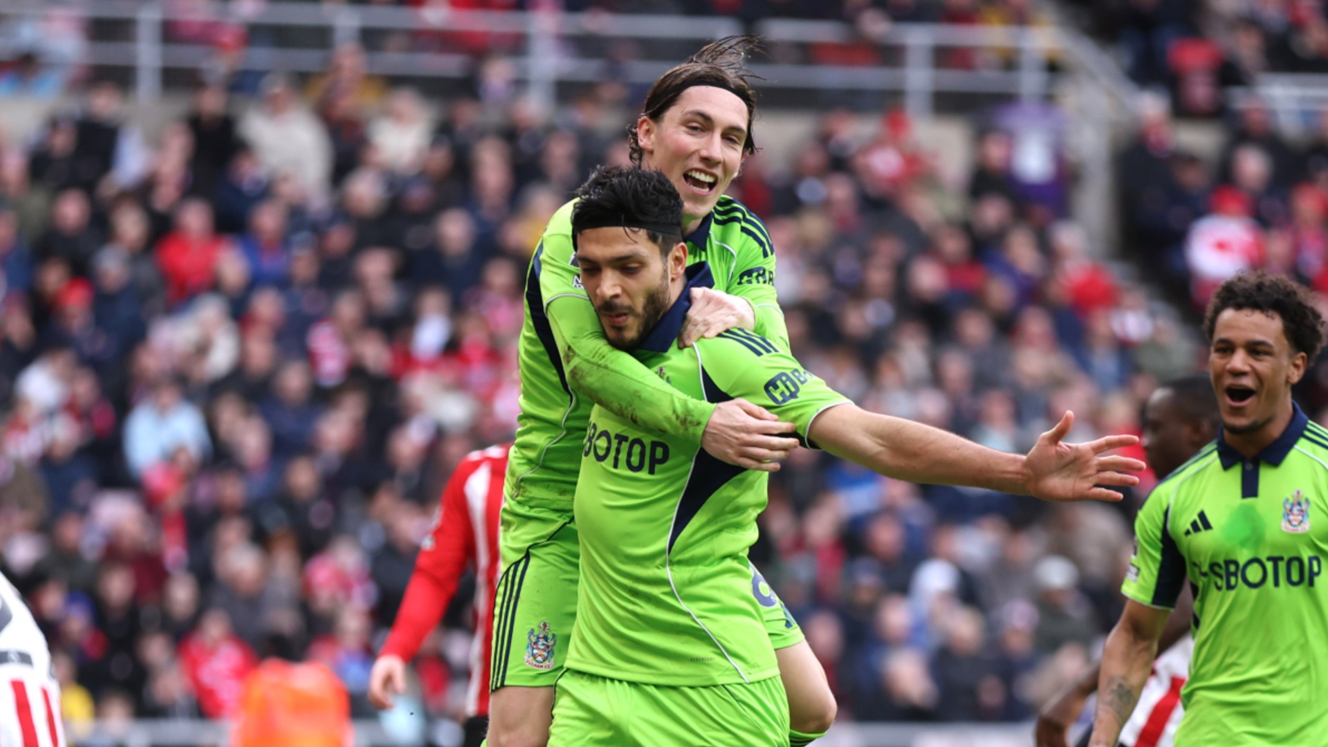 Meksikalı hücumçu Premyer Liqa tarixində penalti rekordunu yenilədi