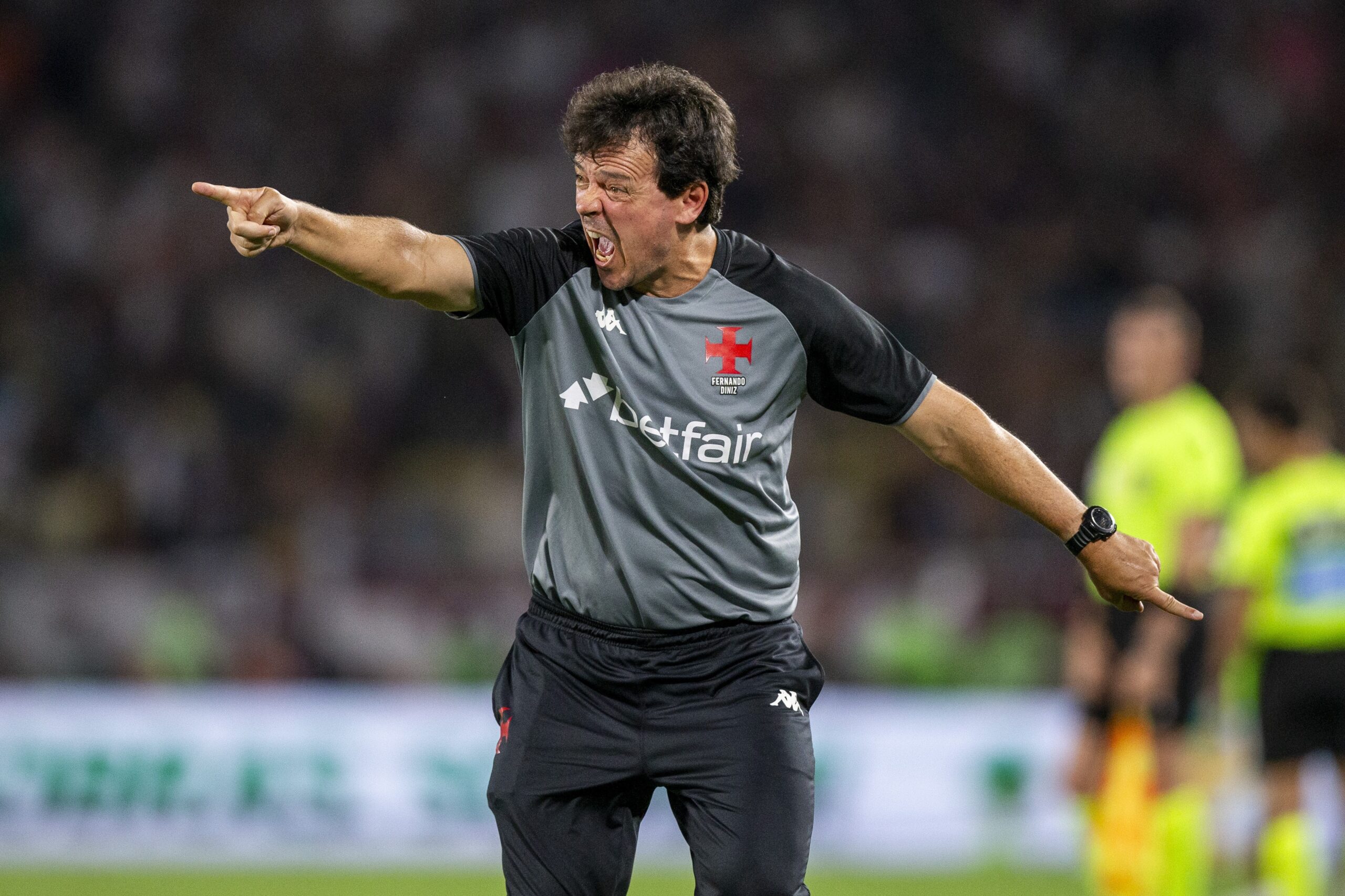 Braziliya klubu baş məşqçisi ilə yollarını ayırdı 