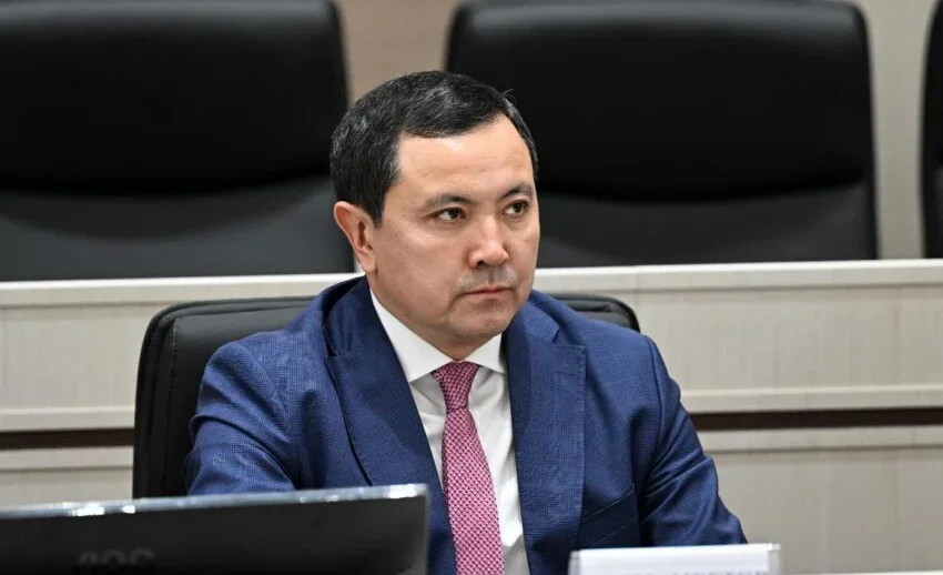 Qırğızıstanın səhiyyə naziri vəzifəsindən azad edilib