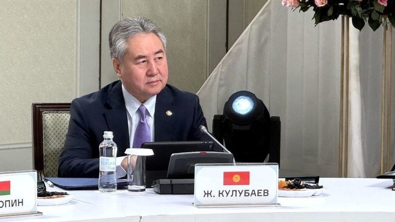  Qırğızıstan XİN rəhbəri Böyük Britaniyaya səfər edəcək