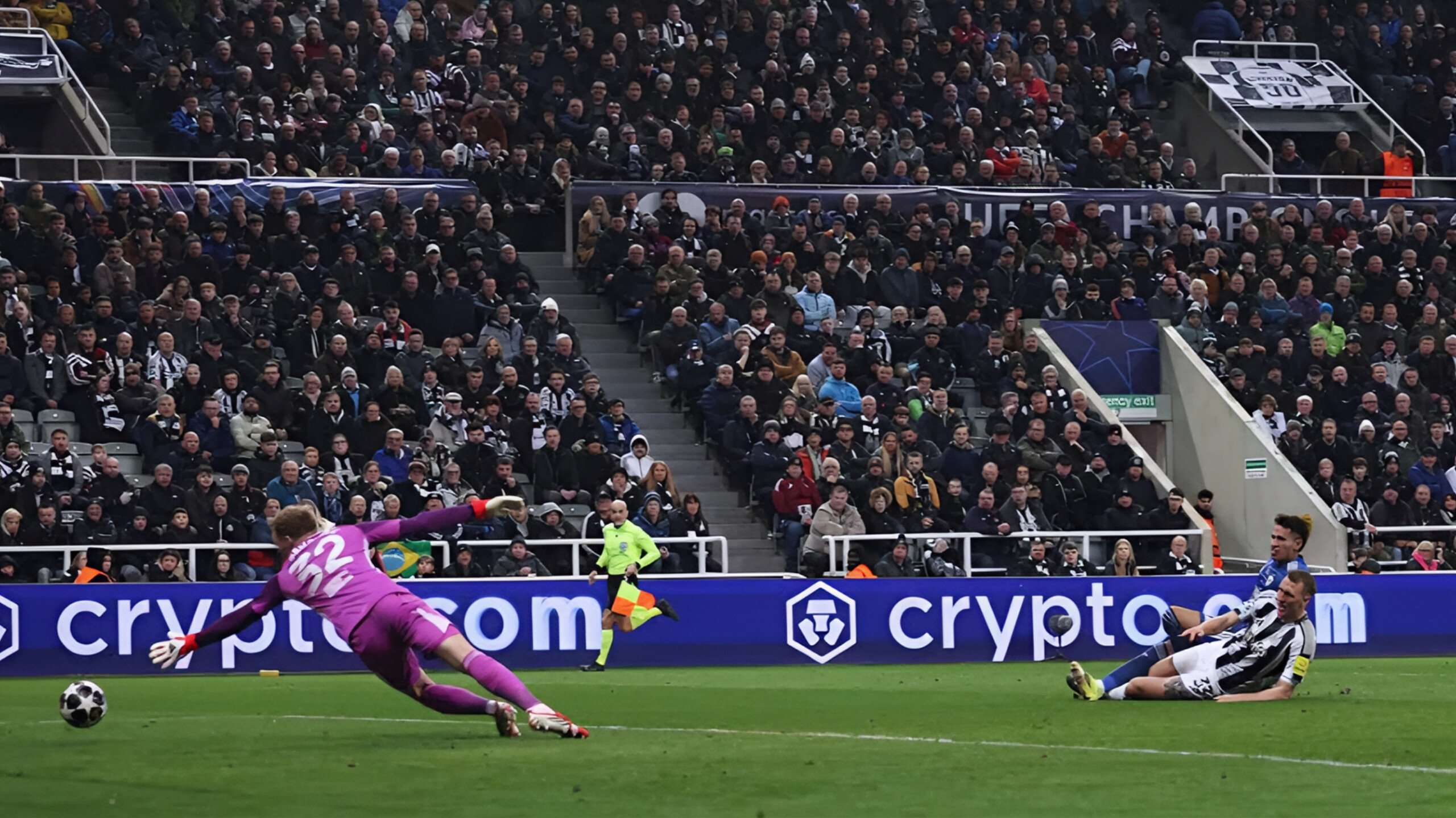 UEFA “Nyukasl” – “Qarabağ” matçını şərh etdi: İki oyunda 12 qol