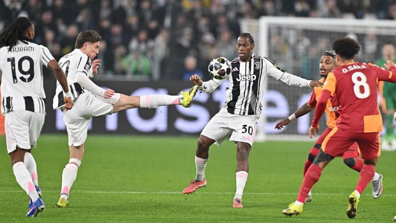 ÇL: "Qalatasaray" 1/8 finala yüksəldi 