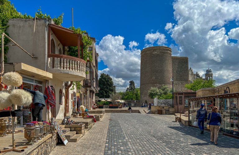 Azərbaycana gələn turistlərin sayı açıqlanıb