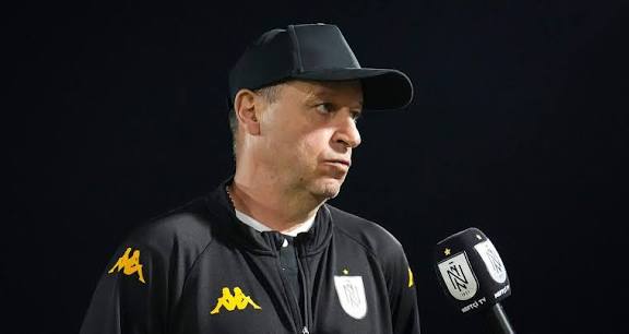 "Neftçi"nin baş məşqçisi: "Sanki bizim irəli getməyimizi istəmirlər"