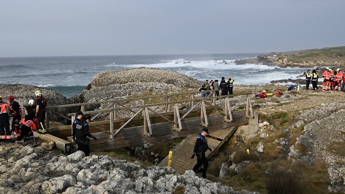 İspaniyada piyada körpüsü uçması nəticəsində beş nəfər ölüb 