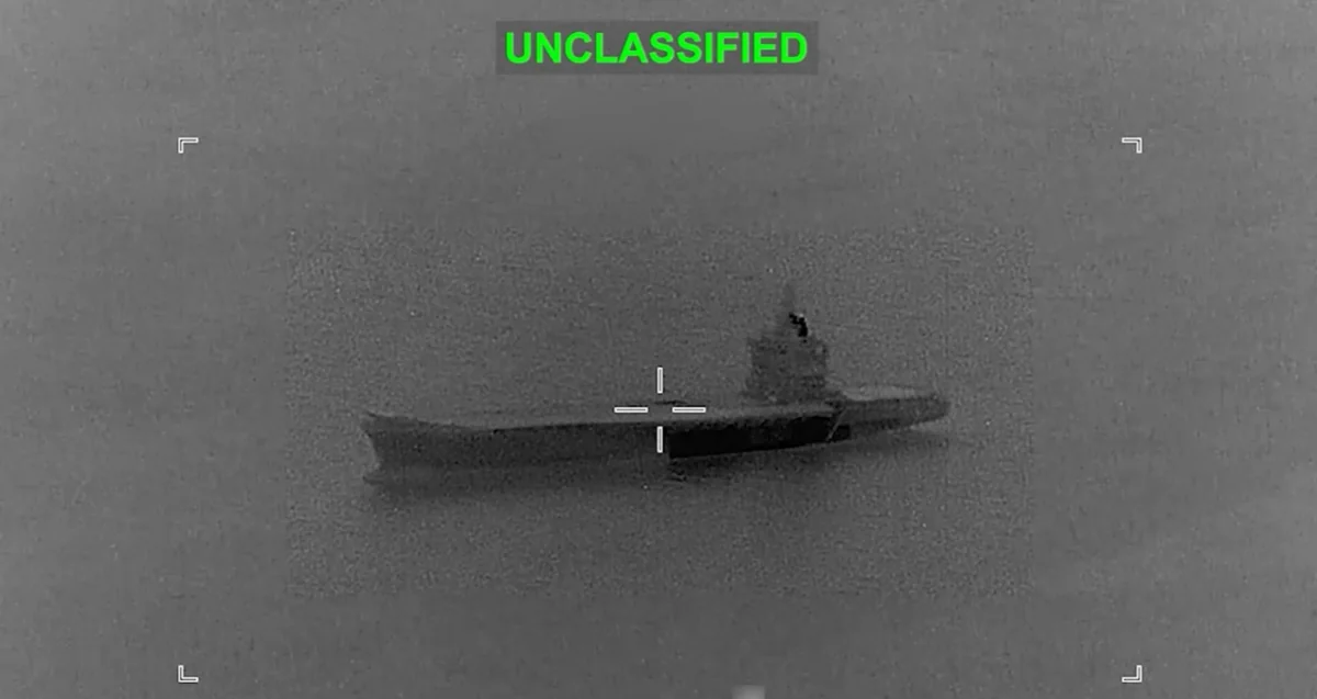 ABŞ İranın aviadaşıyıcı gəmisinə zərbə endirib