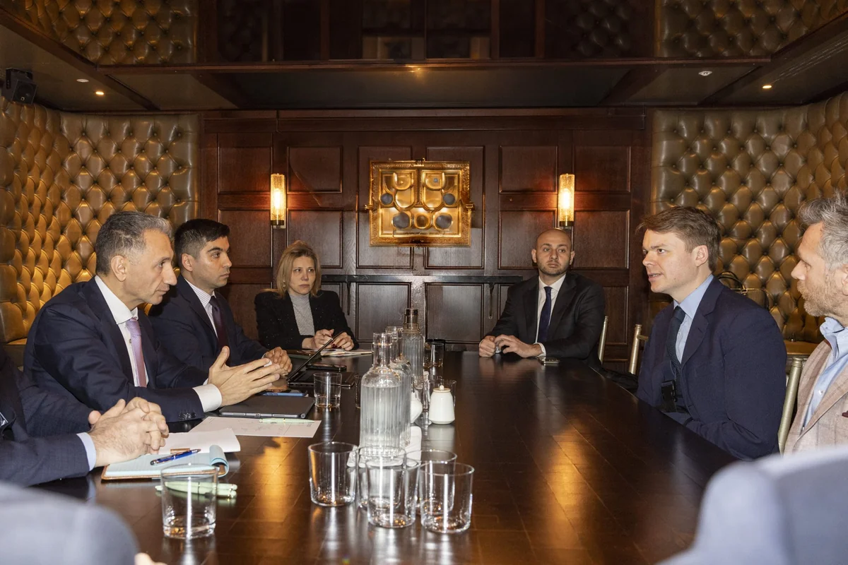 Azərbaycan və Britaniya  kibertəhlükəsizlik və kritik infrastruktur monitorinqi sahələrində əməkdaşlıq imkanlarını müzakirə edib