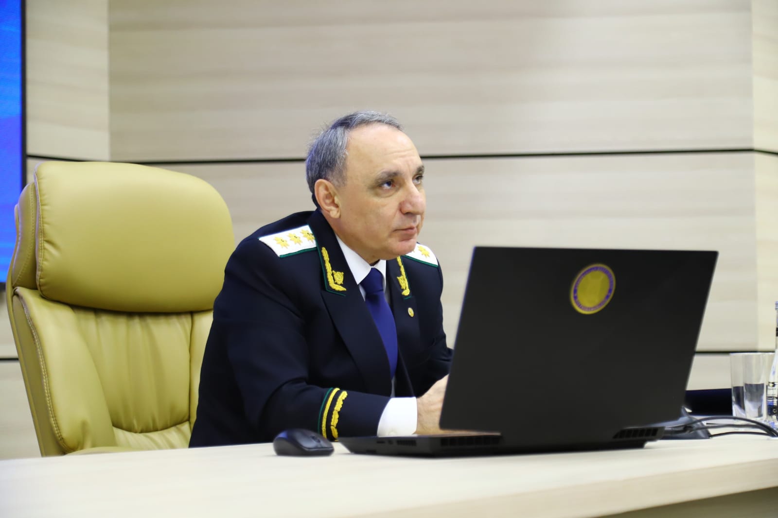 Kamran Əliyev: Prokurorluq orqanları işçilərinin 22 faizi qadınlardır