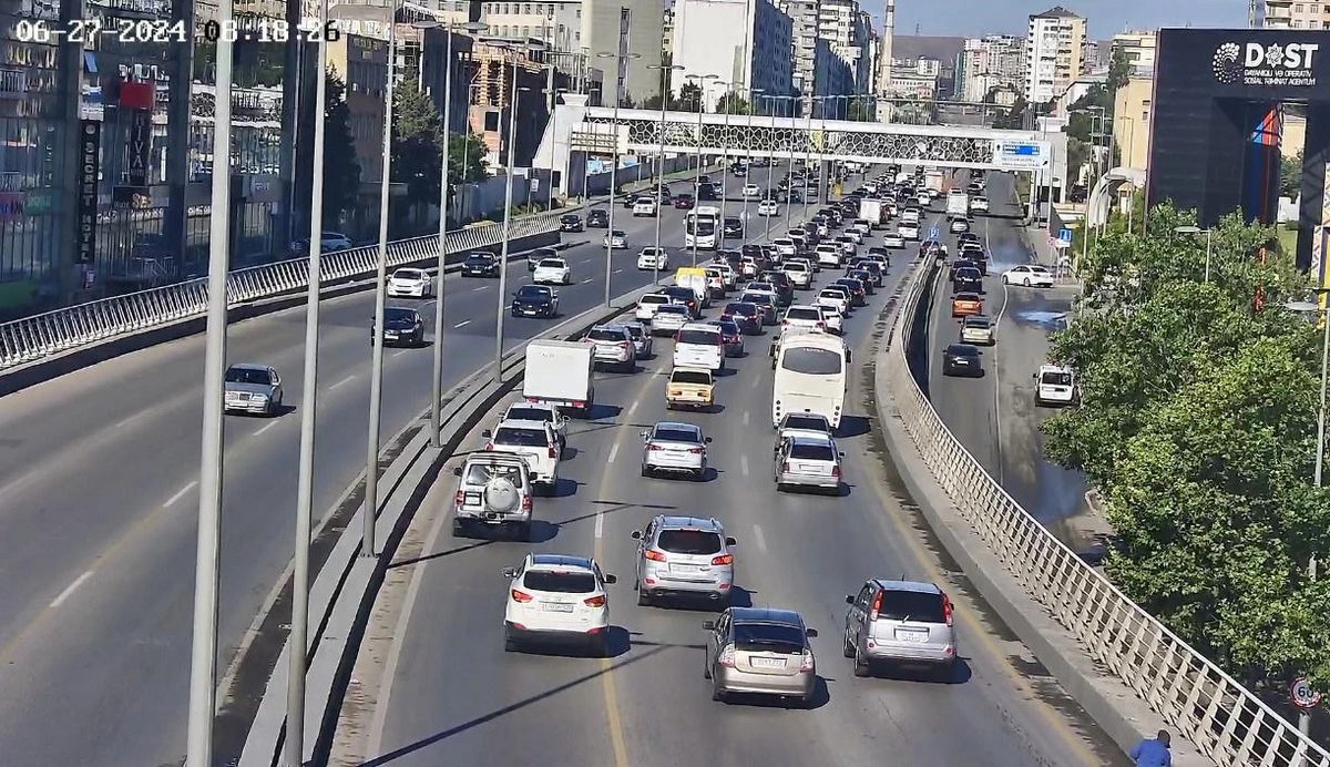 Hazırda Bakıda sıxlıq müşahidə olunan yollar açıqlanıb