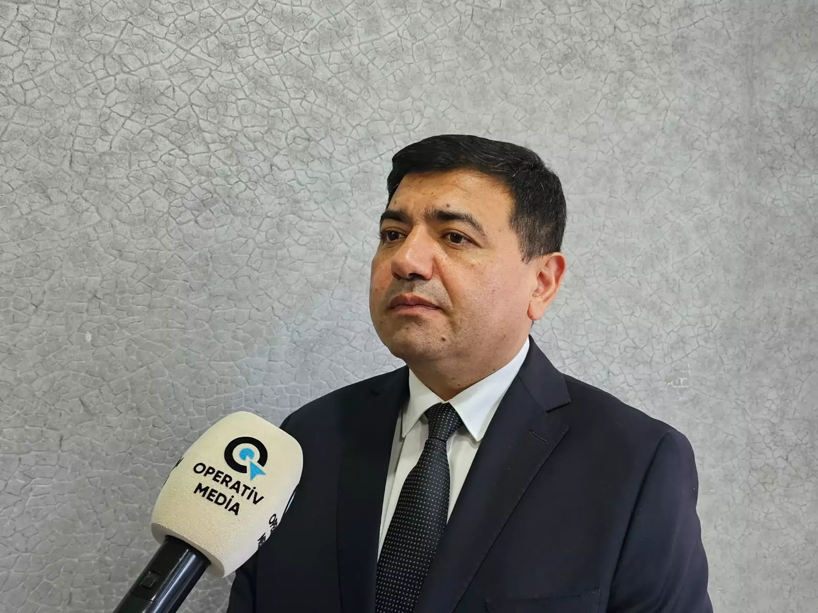 Deputat: Azərbaycanın İrana humanitar yardım göndərməsi beynəlxalq humanitar hüquqa sadiqliyin göstəricisidir