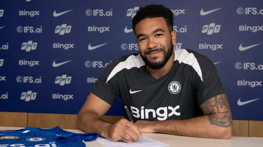 "Çelsi" müdafiəçisi ilə müqaviləni 2032-ci ilə qədər uzatdı