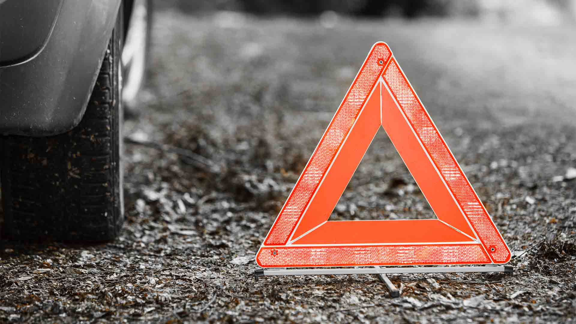 Bərdədə minik və yük avtomobilləri toqquşub