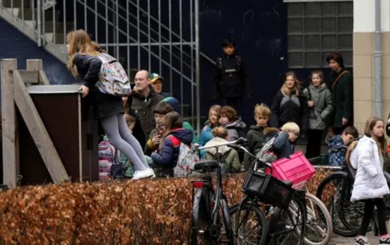 Amsterdamda yəhudi məktəbində partlayış olub