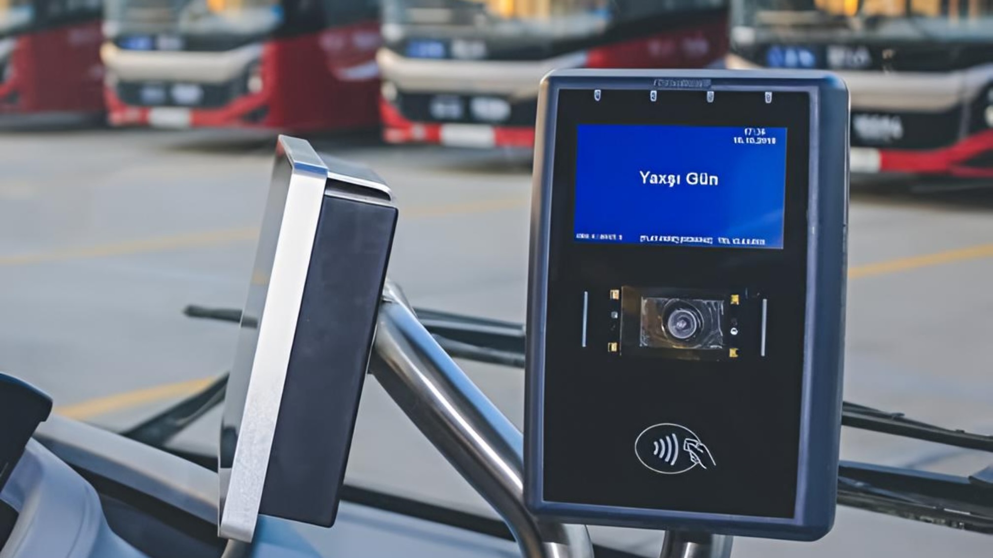 Daha bir avtobusda ödəniş nağdsız olacaq