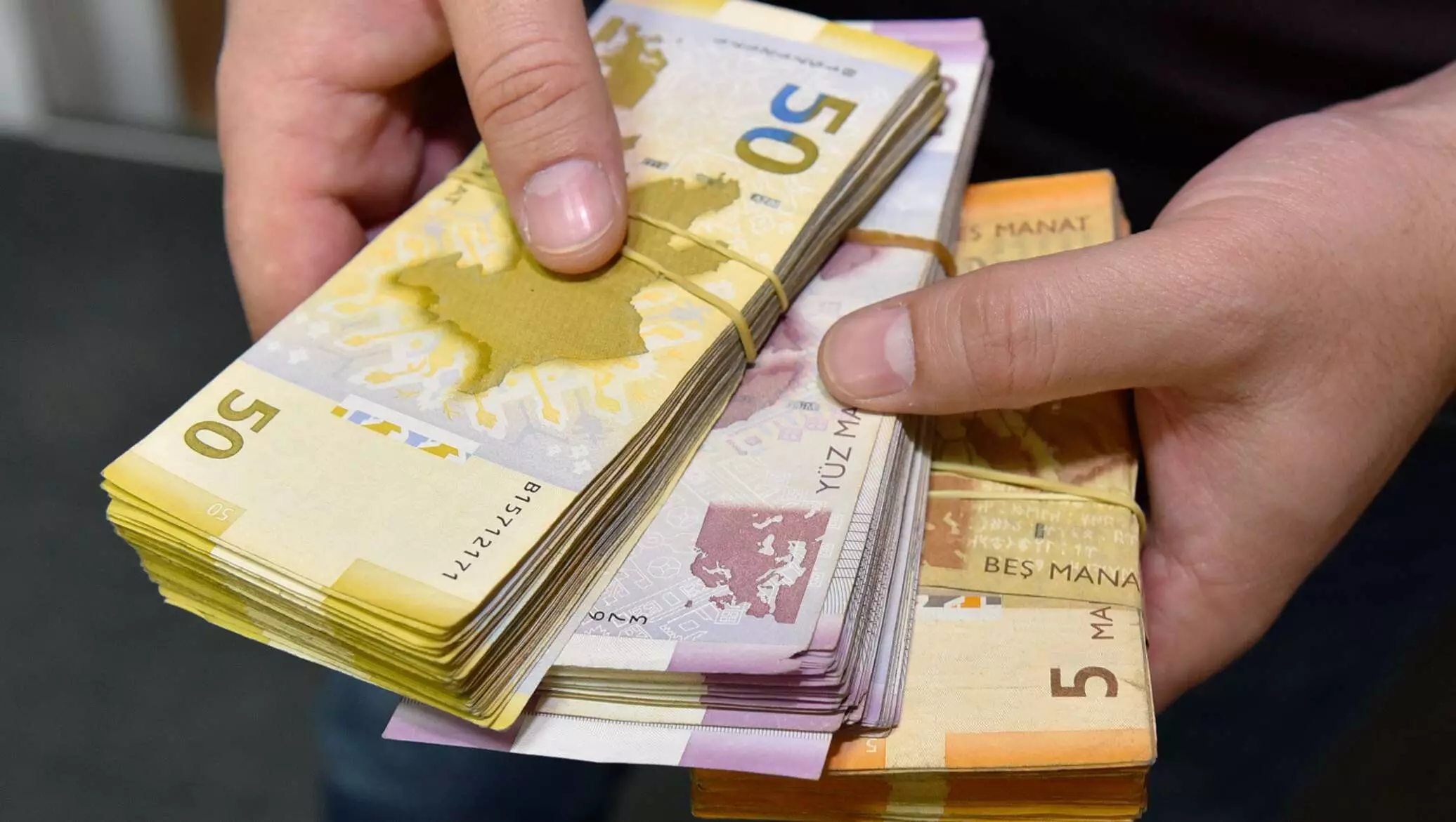 MSK sədri və Baş prokurorun aylıq vəzifə maaşı artırılıb