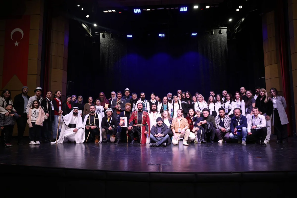 Naxçıvan Dövlət Milli Dram Teatrı beynəlxalq festivalda çıxış edib