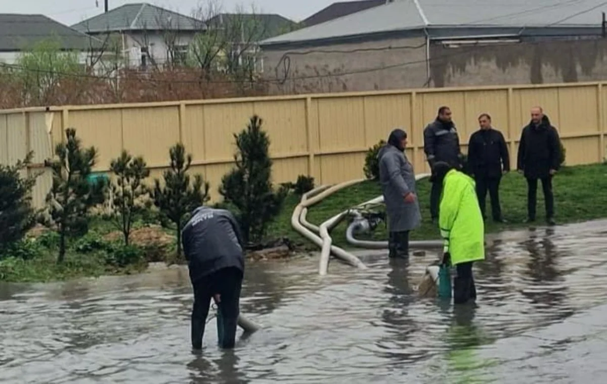 BŞİH müavini yağışın fəsad yaratdığı ərazilərə baxış keçirib, tapşırıqlar verib