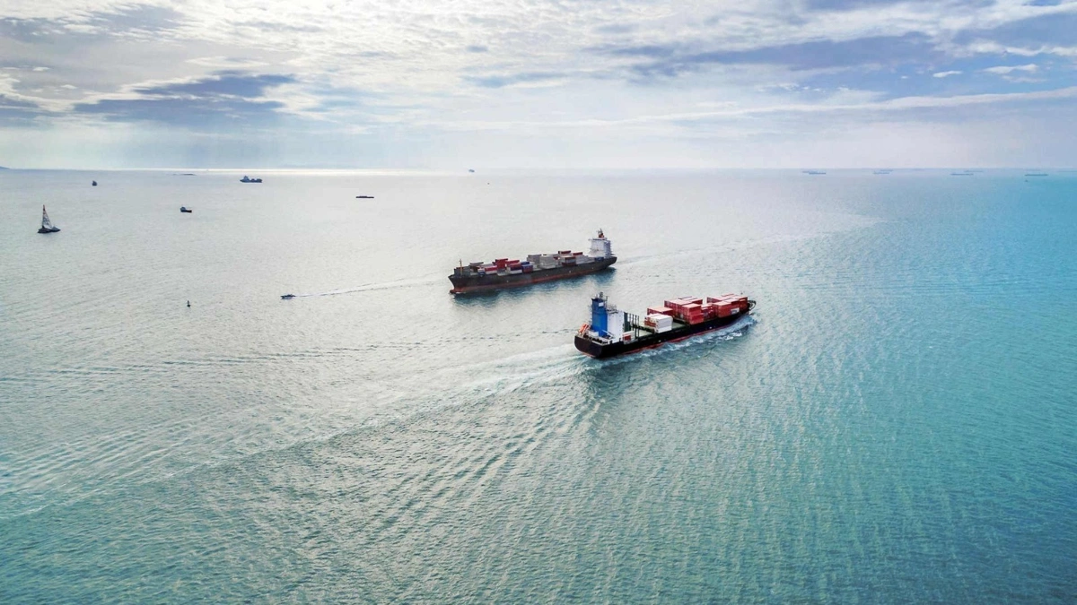 Tehran Hörmüz boğazından keçidə rüsumlar və məhdudiyyətlər tətbiq edir