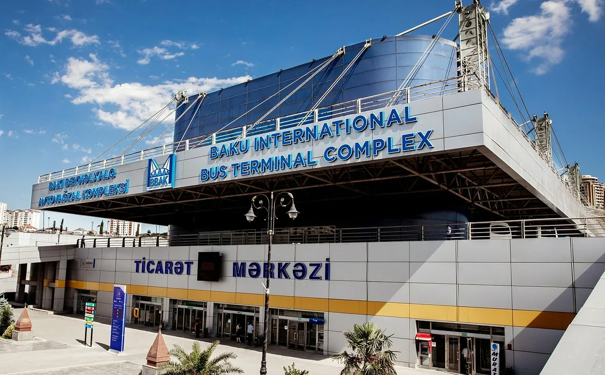 AYNA: Qeyri-iş günlərində rekord sayda sərnişin rahat və təhlükəsiz şəkildə mənzil başına çatdırılıb