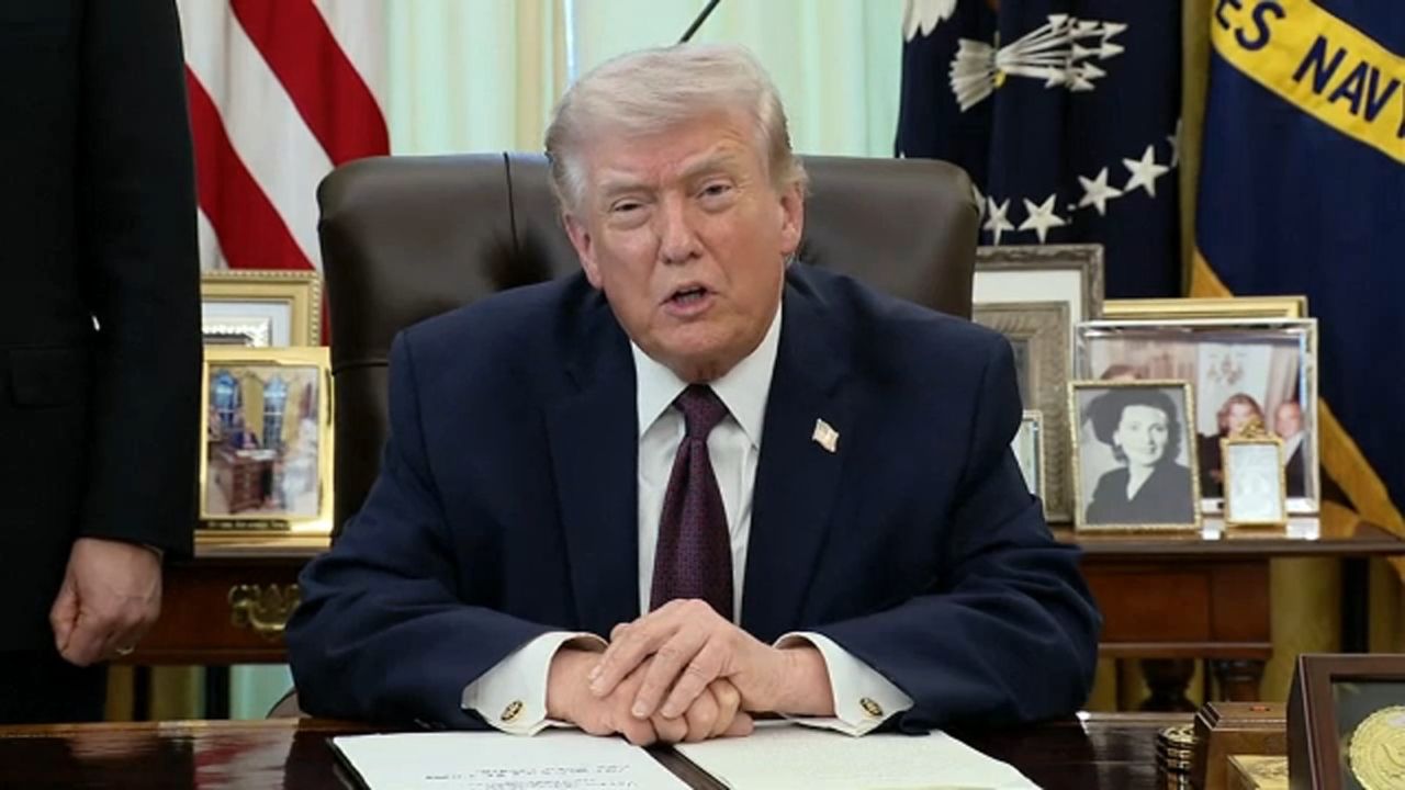 Tramp: Biz İranı daş dövrünə geri qaytaracağıq 