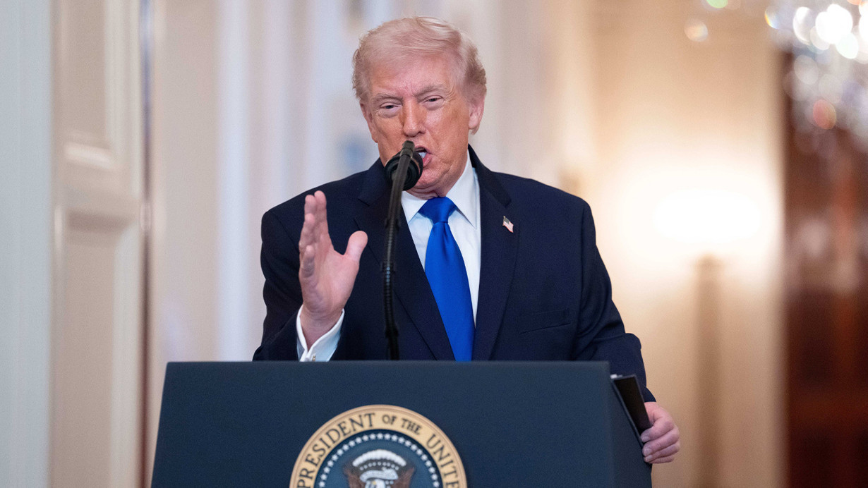 Tramp: "İran razılaşmadan imtina edərsə, onun neft infrastrukturu məhv ediləcək"