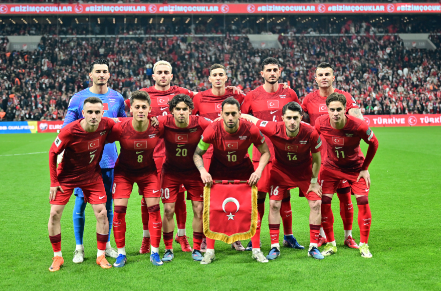 DÇ-2026: Türkiyə millisinin oyunlarından birinin vaxtı dəyişdirildi 