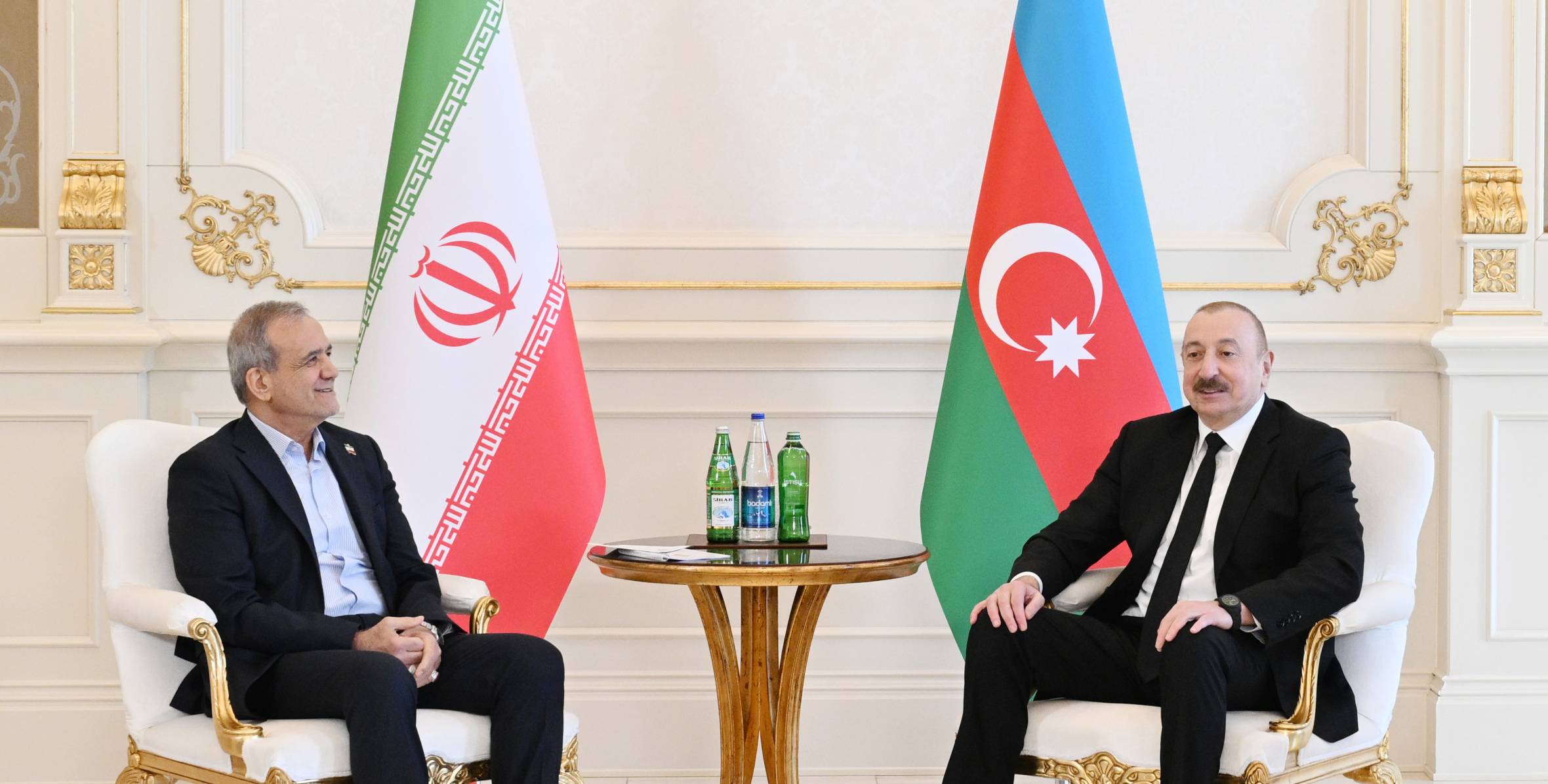 Məsud Pezeşkian İlham Əliyevə zəng edib